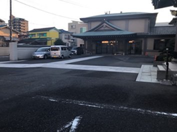 敷地内