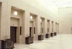 炉前ホール