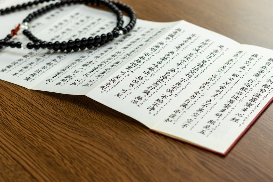 曹洞宗の葬儀の特徴とは？流れ、マナー・注意点・仏壇の飾り方などを徹底解説